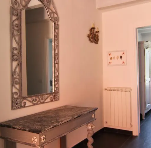 5 Lands Yellow Holiday home *